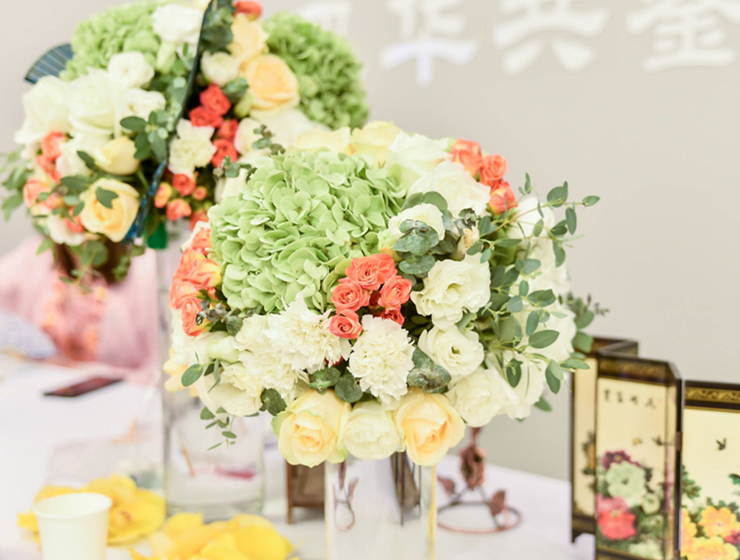 圆桌桌花