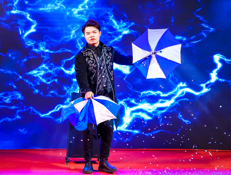 舞台魔术表演